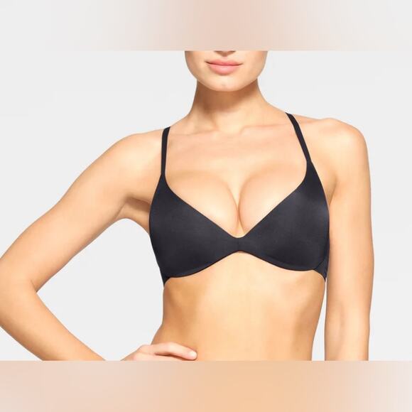 SKIMS Other - SKIMS body wireless super push-up bra size 34DD